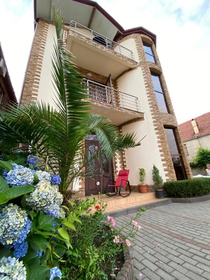Guest House 코불레티 외부 사진